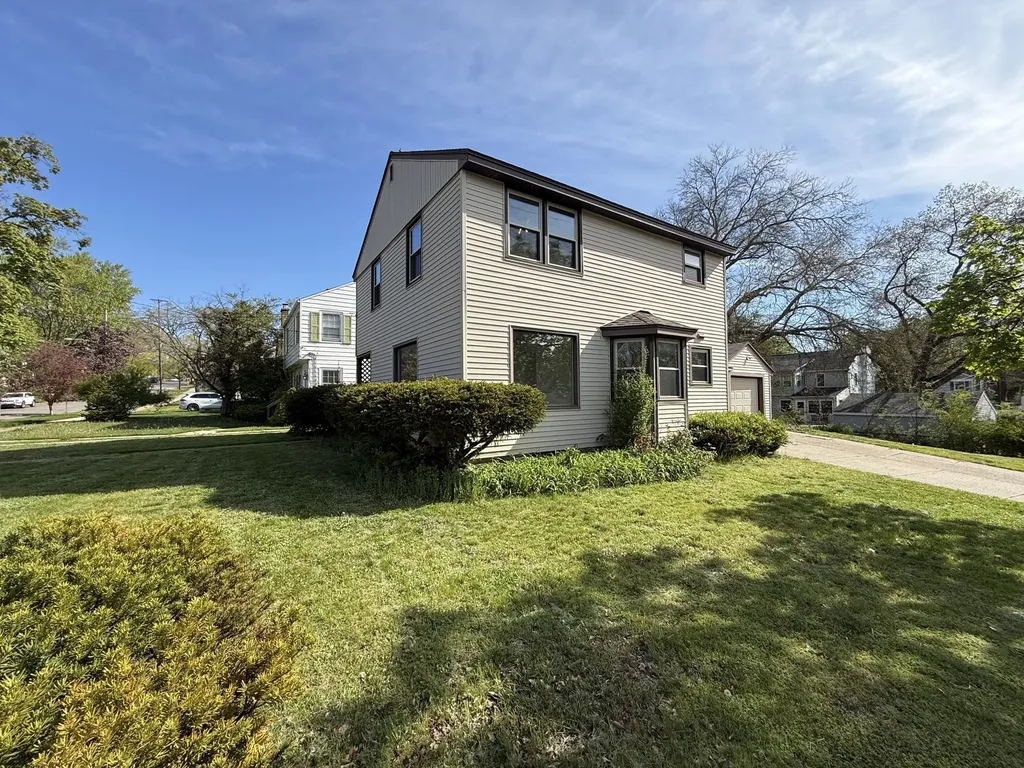 1350 Giddings Avenue SE Grand Rapids City MI 49506