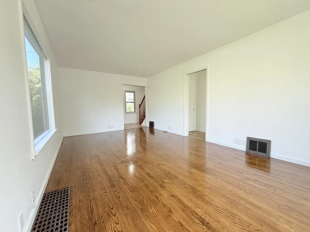 1350 Giddings Avenue SE Grand Rapids City MI 49506