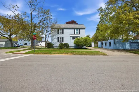 533 Fulton Street Grand Haven City MI 49417