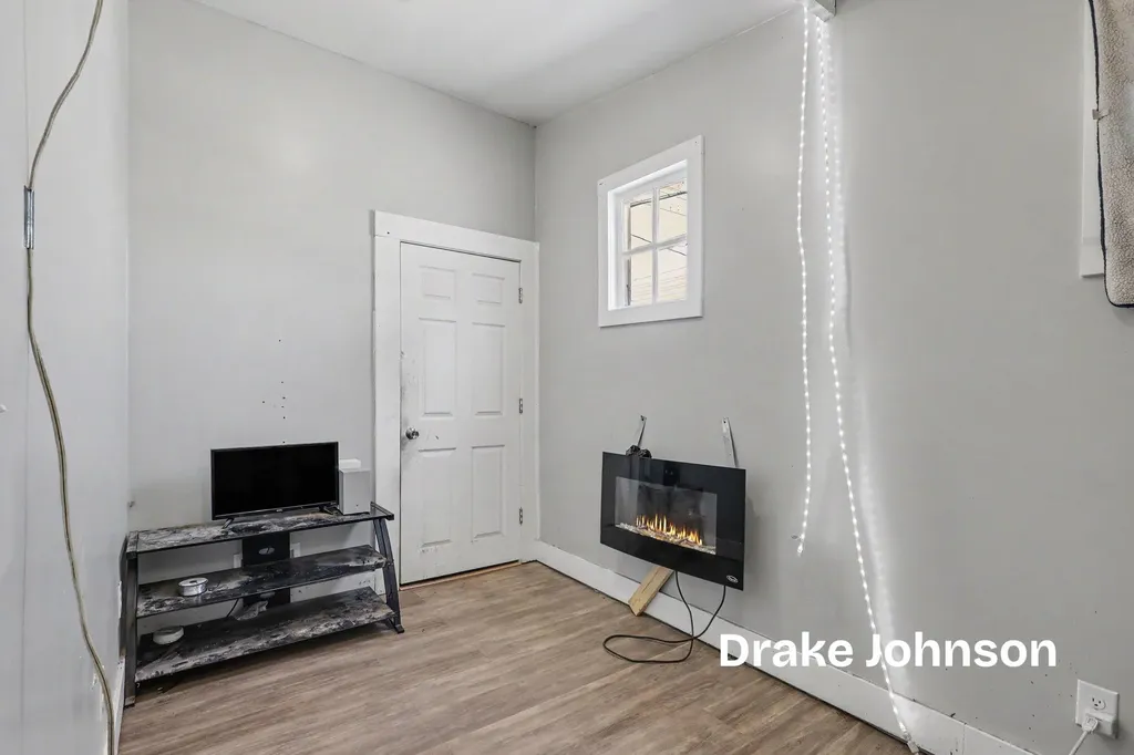 2022 Henry Street Muskegon City MI 49441