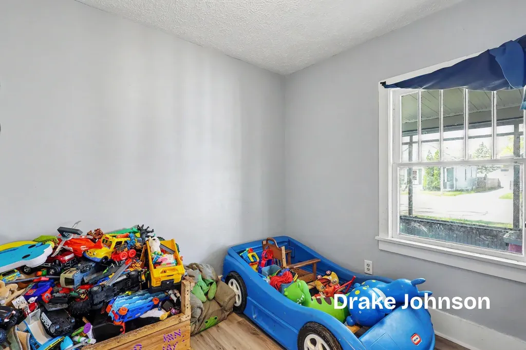 2022 Henry Street Muskegon City MI 49441