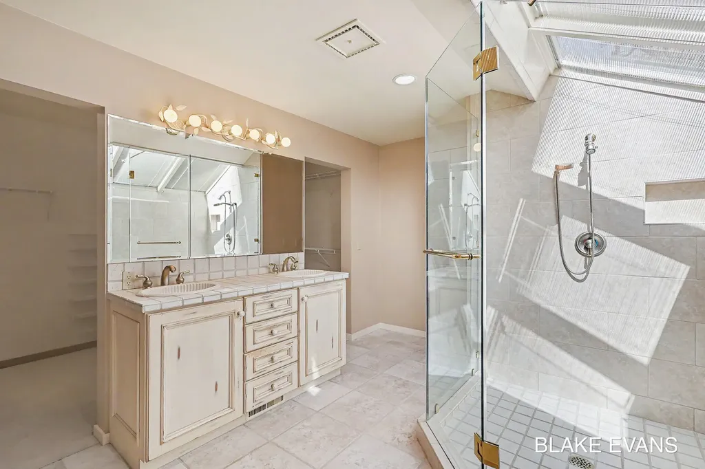 4069 Forest Point Drive Norton Shores City MI 49441