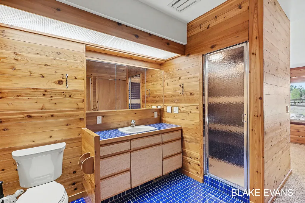 4069 Forest Point Drive Norton Shores City MI 49441