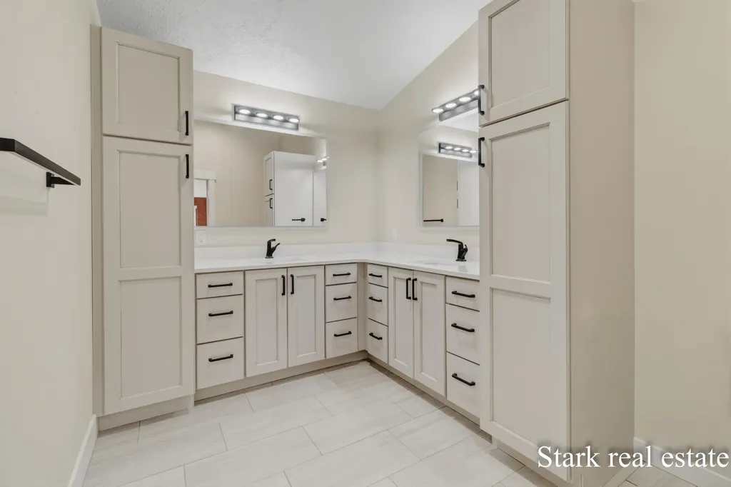 3670 Henry Street Norton Shores City MI 49441