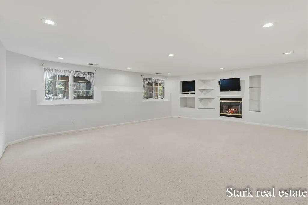 3670 Henry Street Norton Shores City MI 49441