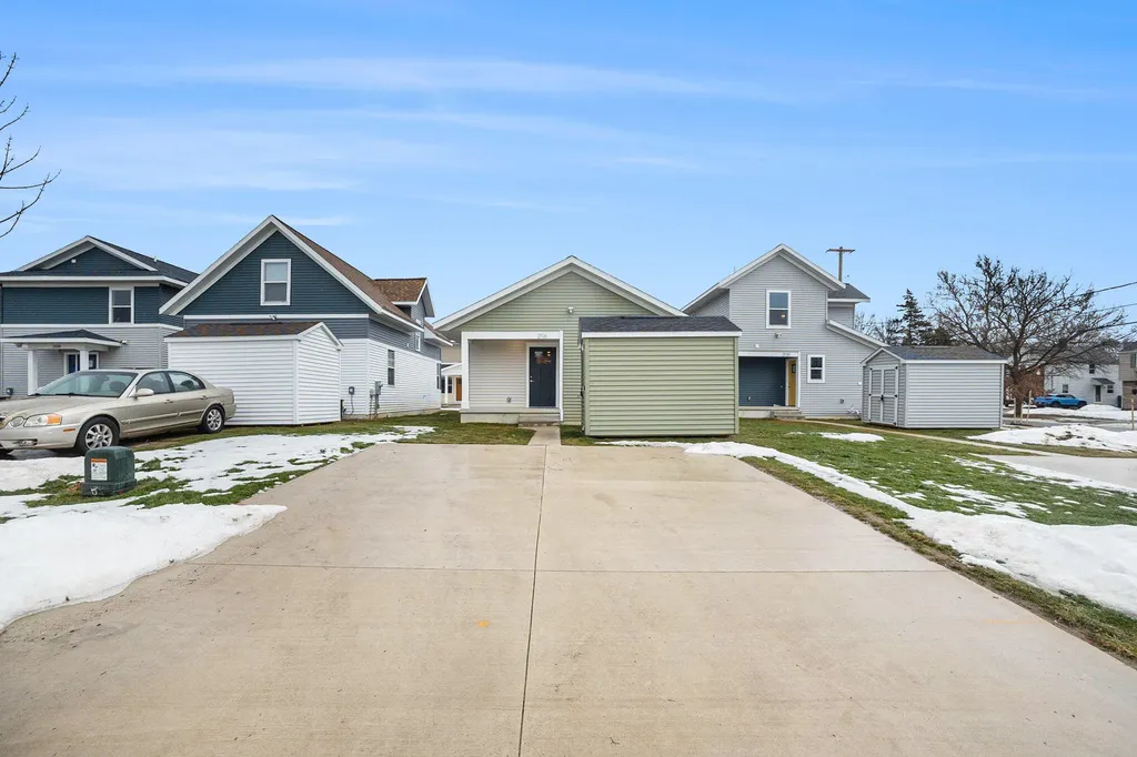 2065 Linden Avenue SE Grand Rapids City MI 49507