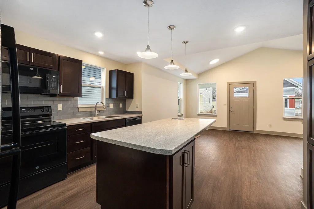 2065 Linden Avenue SE Grand Rapids City MI 49507