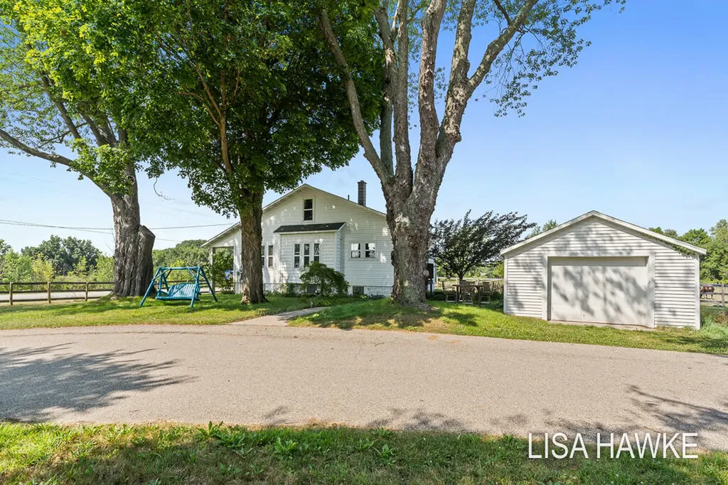 10365 Cleveland Street Crockery Township MI 49448