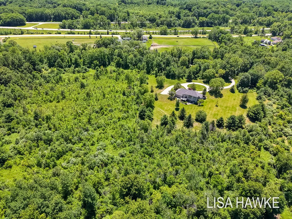 10365 Cleveland Street Crockery Township MI 49448