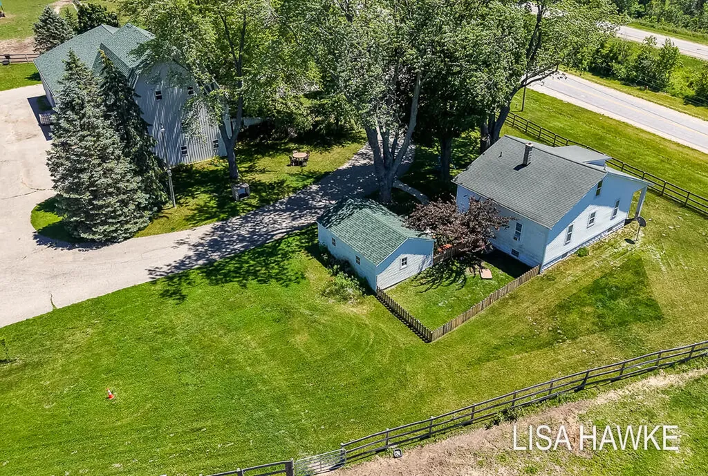 10365 Cleveland Street Crockery Township MI 49448