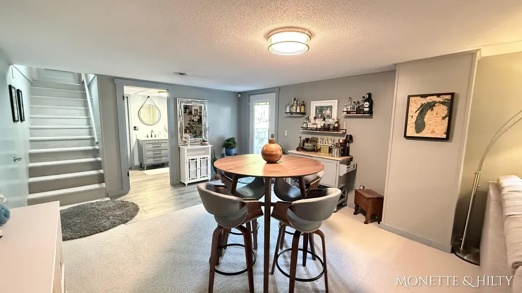 1847 Ritter Hills Drive Norton Shores City MI 49441