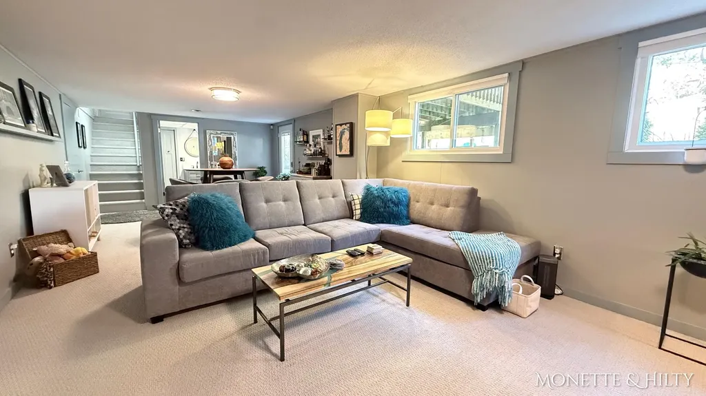 1847 Ritter Hills Drive Norton Shores City MI 49441