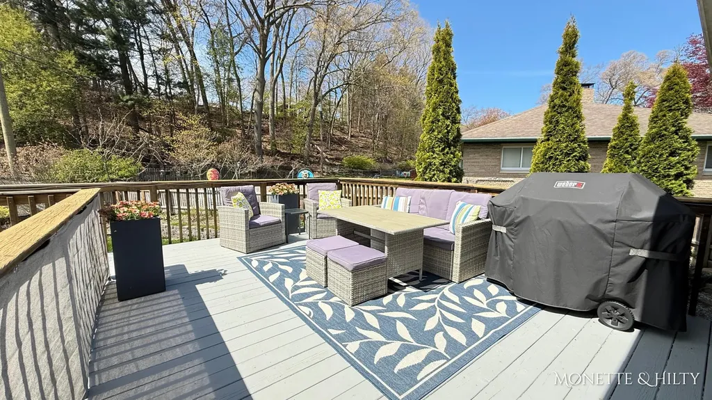 1847 Ritter Hills Drive Norton Shores City MI 49441
