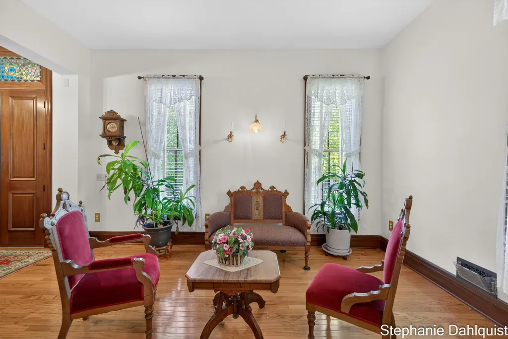 511 W Clay Avenue Muskegon City MI 49440