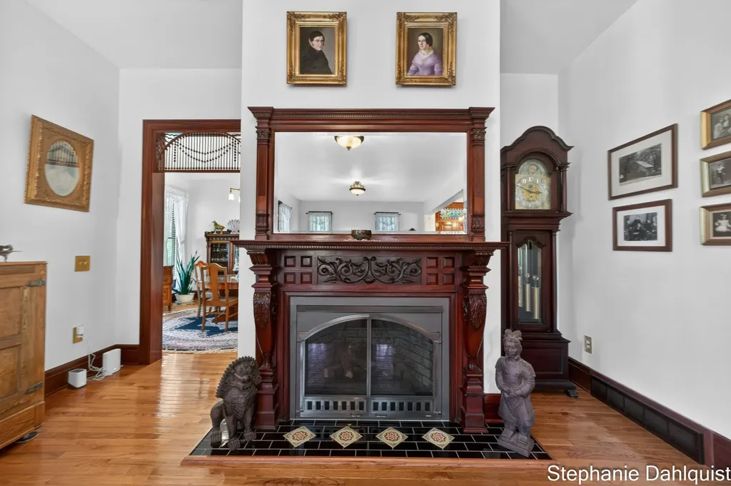 511 W Clay Avenue Muskegon City MI 49440