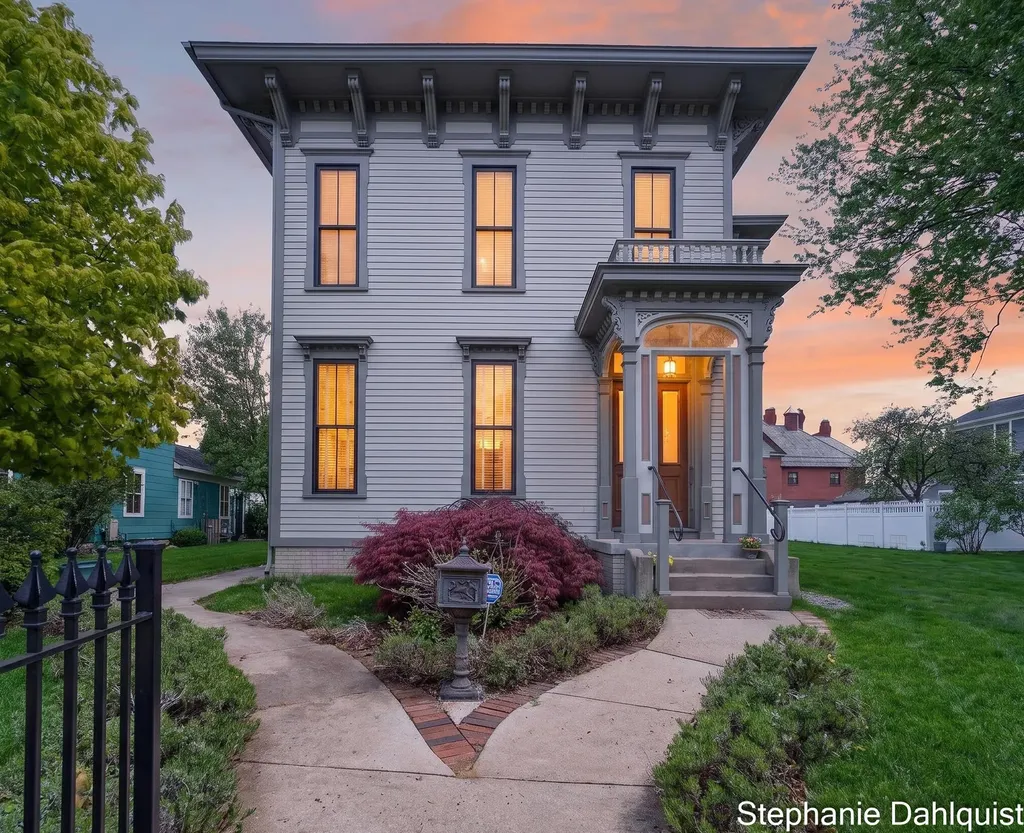 511 W Clay Avenue Muskegon City MI 49440
