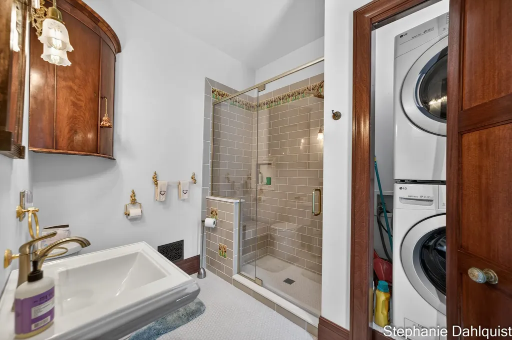 511 W Clay Avenue Muskegon City MI 49440
