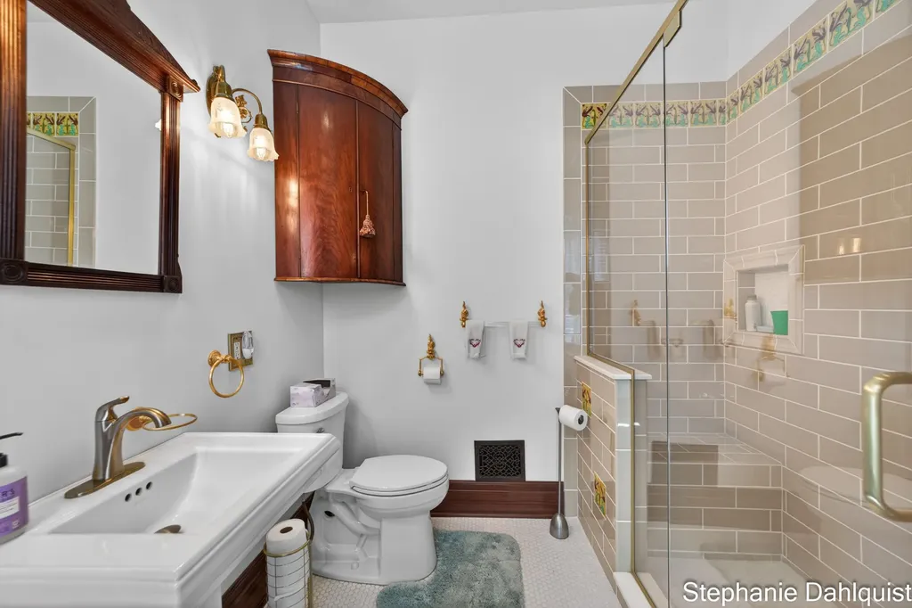 511 W Clay Avenue Muskegon City MI 49440