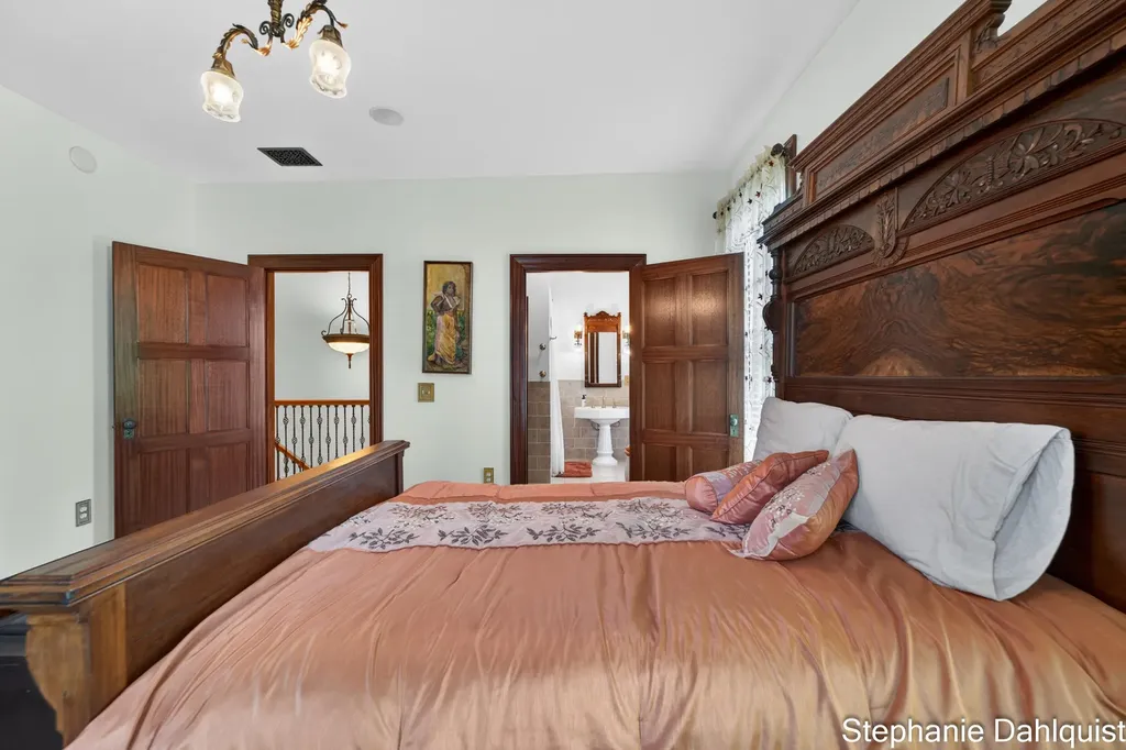 511 W Clay Avenue Muskegon City MI 49440