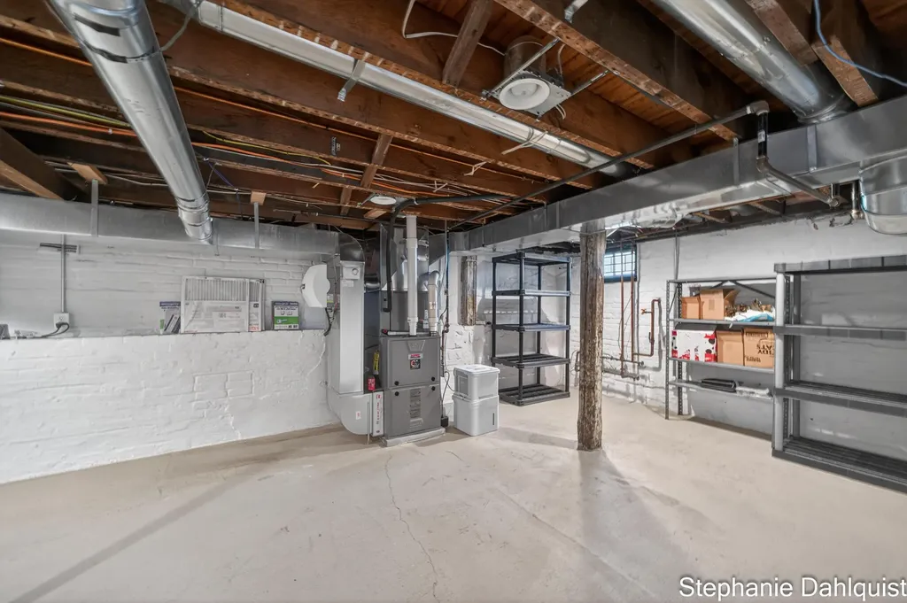511 W Clay Avenue Muskegon City MI 49440