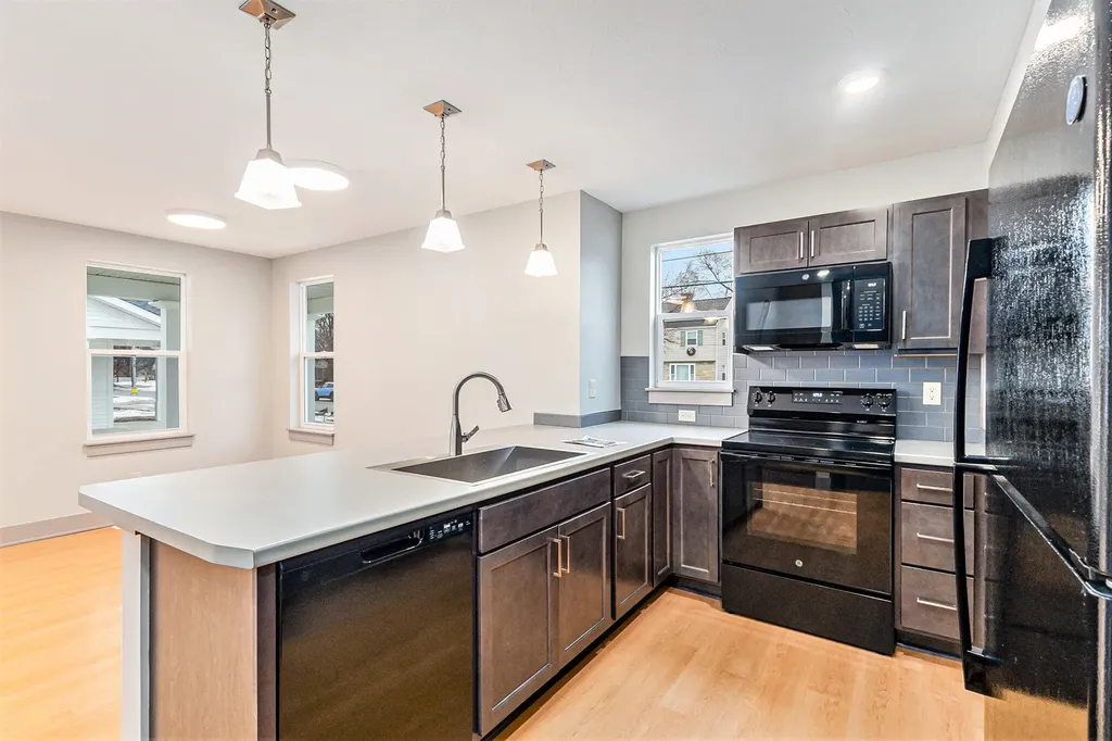 2120 Willard Avenue SE Grand Rapids City MI 49507