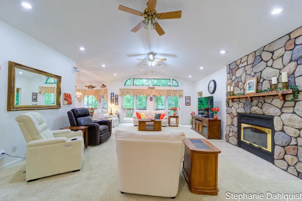 9160 Mill Pond Trail Whitehall Township MI 49461