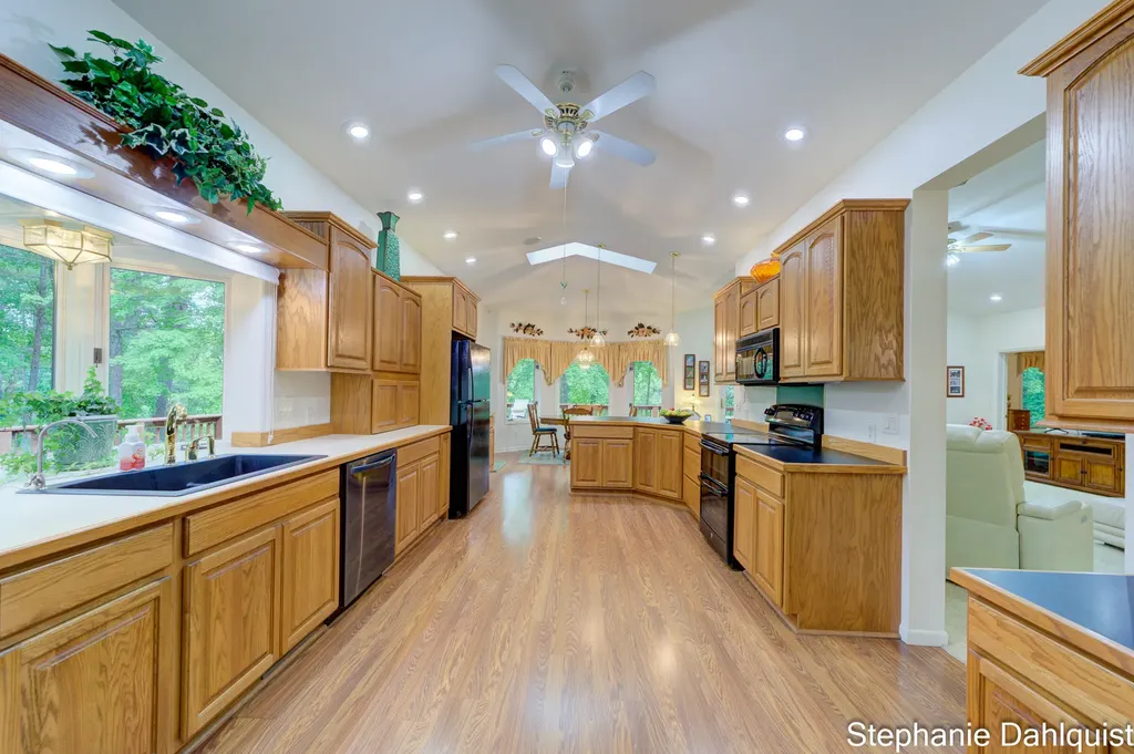 9160 Mill Pond Trail Whitehall Township MI 49461
