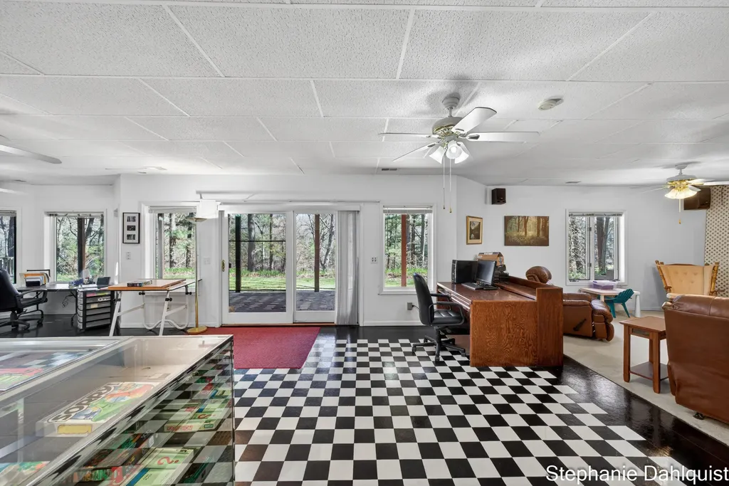 9160 Mill Pond Trail Whitehall Township MI 49461