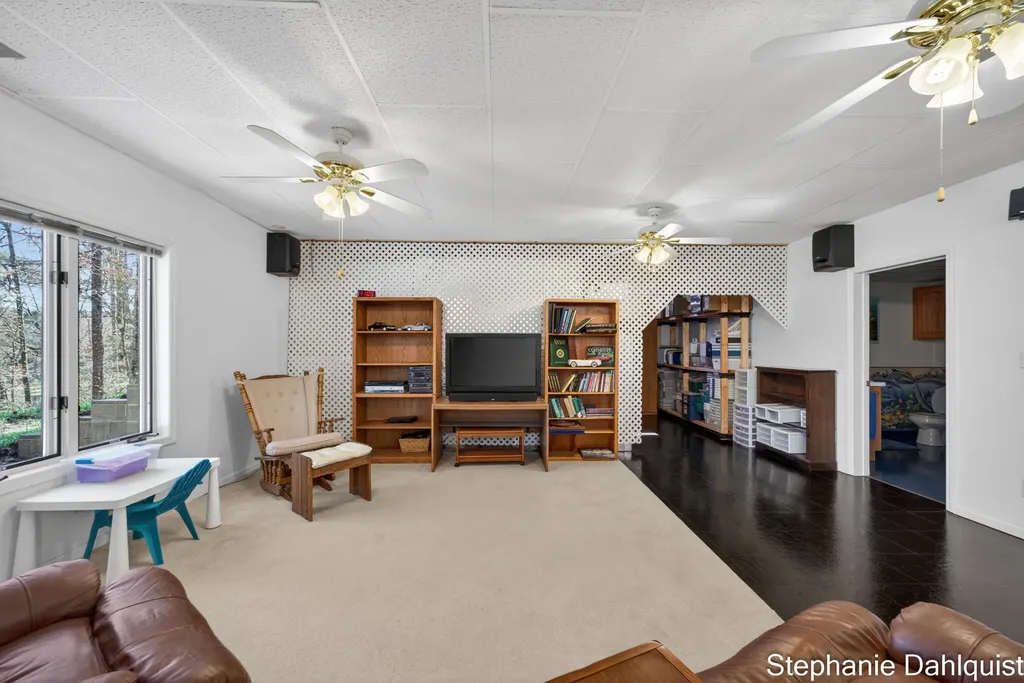 9160 Mill Pond Trail Whitehall Township MI 49461