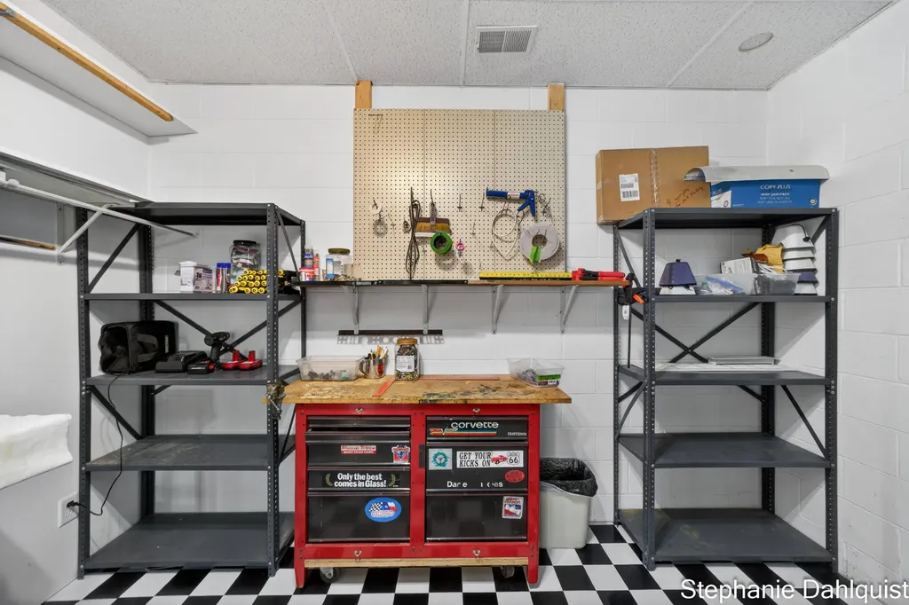 9160 Mill Pond Trail Whitehall Township MI 49461