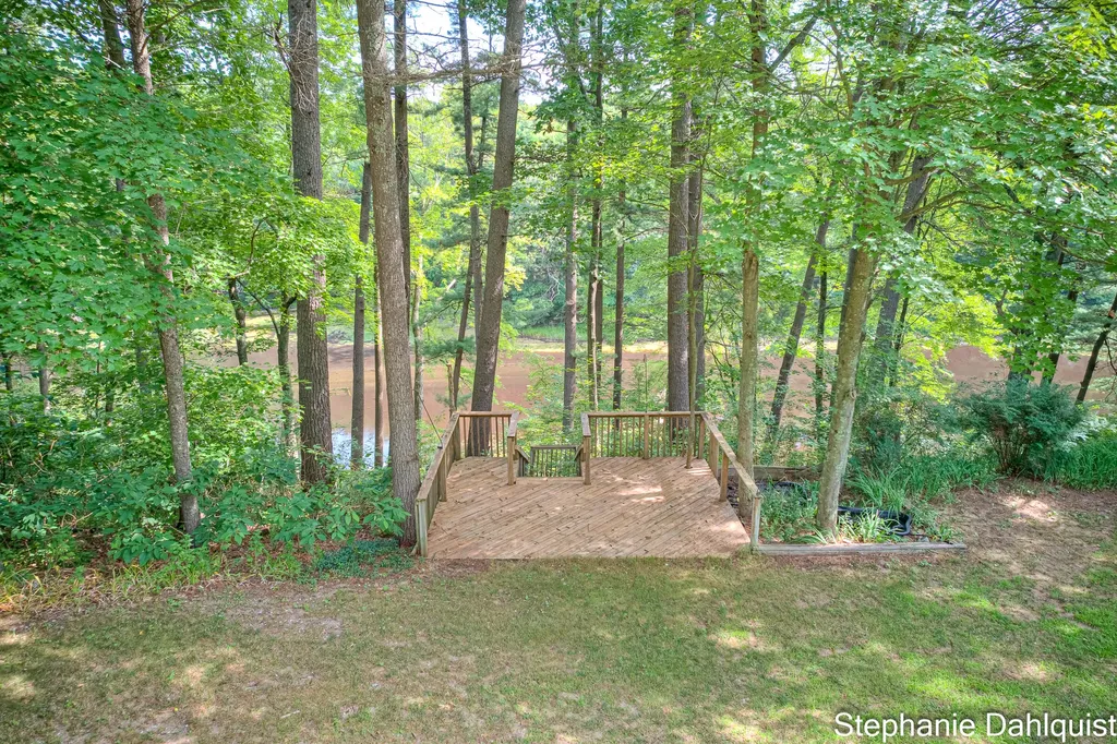 9160 Mill Pond Trail Whitehall Township MI 49461