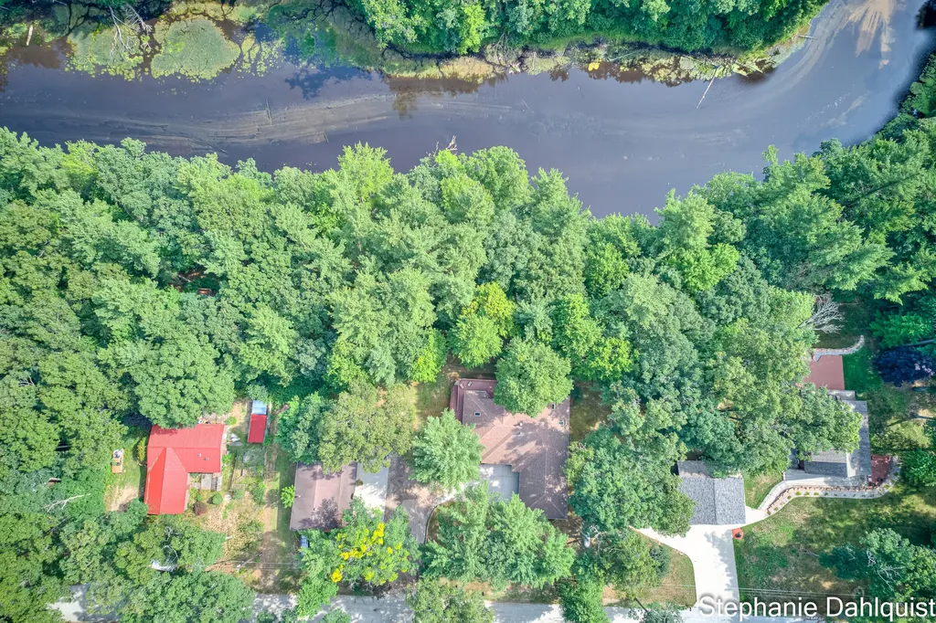 9160 Mill Pond Trail Whitehall Township MI 49461