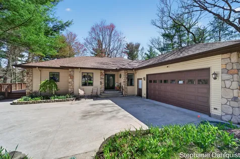 9160 Mill Pond Trail Whitehall Township MI 49461
