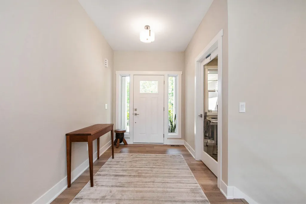 3719 Bradford Street NE Grand Rapids Charter Township MI 49525