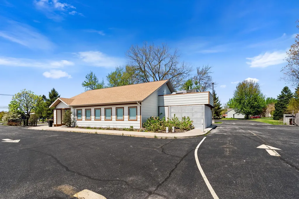 1011 136th Avenue Holland Charter Township MI 49424