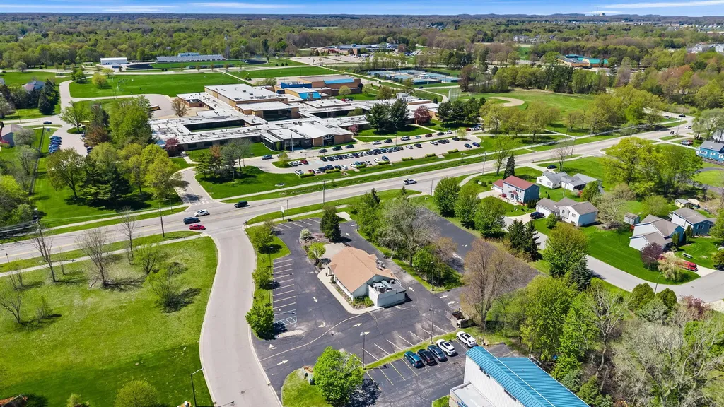 1011 136th Avenue Holland Charter Township MI 49424
