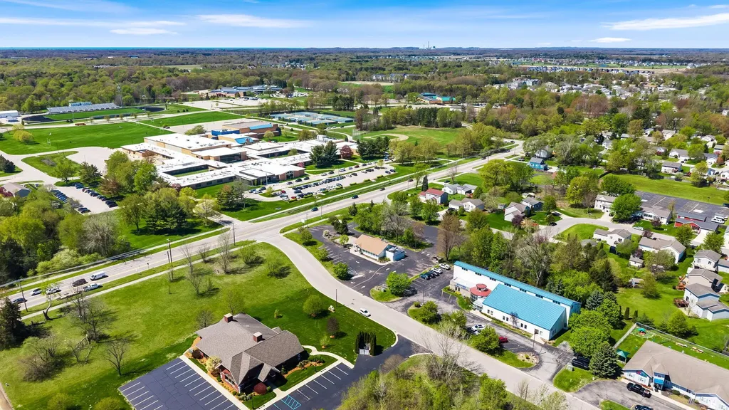 1011 136th Avenue Holland Charter Township MI 49424