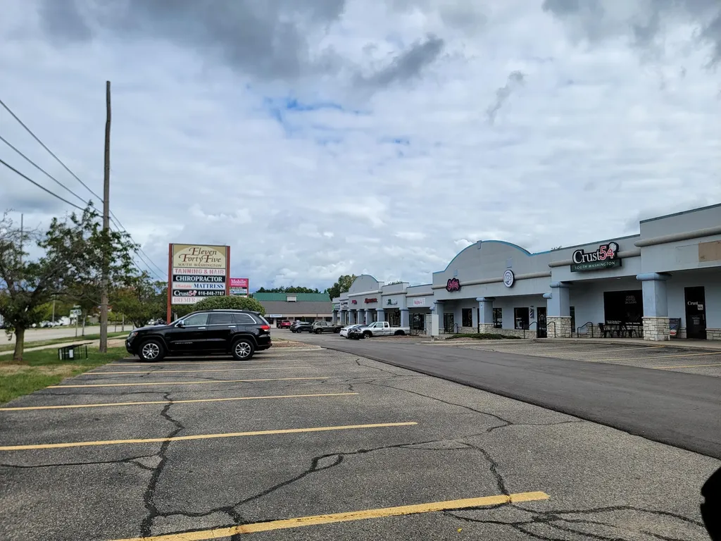 1149 S Washington Avenue Holland City MI 49423