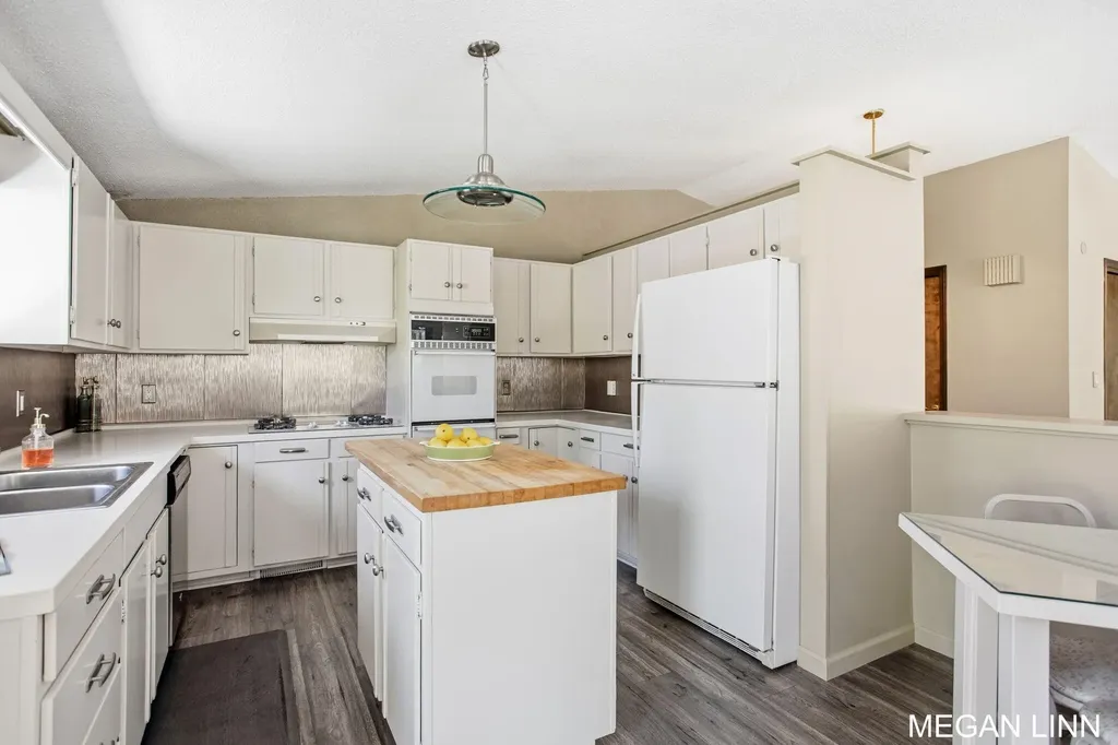 7135 Lakeshore Avenue Port Sheldon Township MI 49460