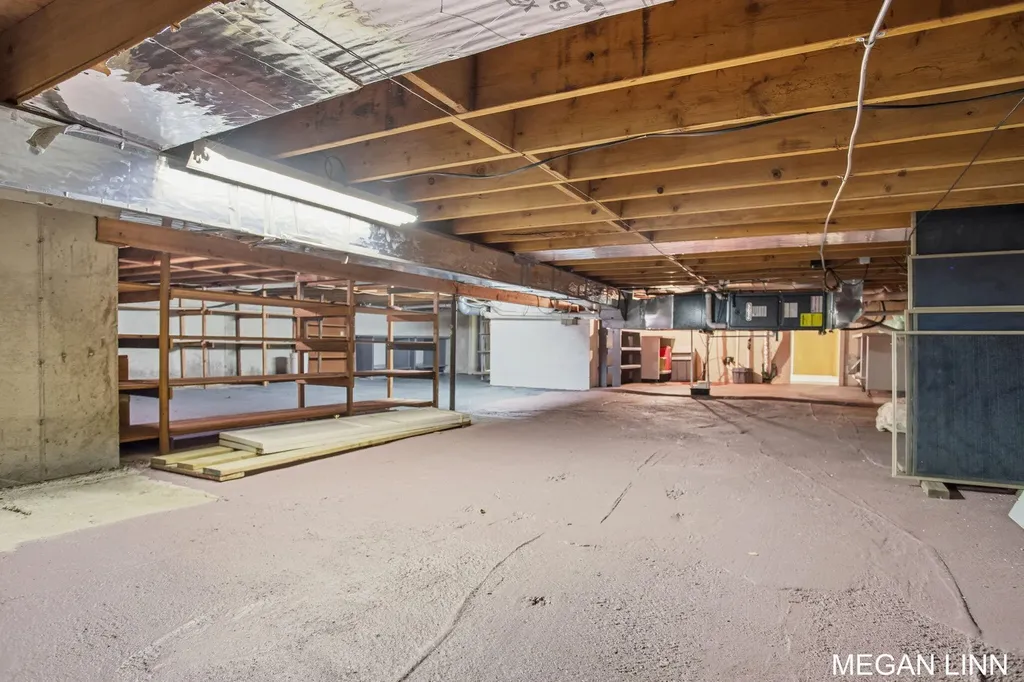 7135 Lakeshore Avenue Port Sheldon Township MI 49460