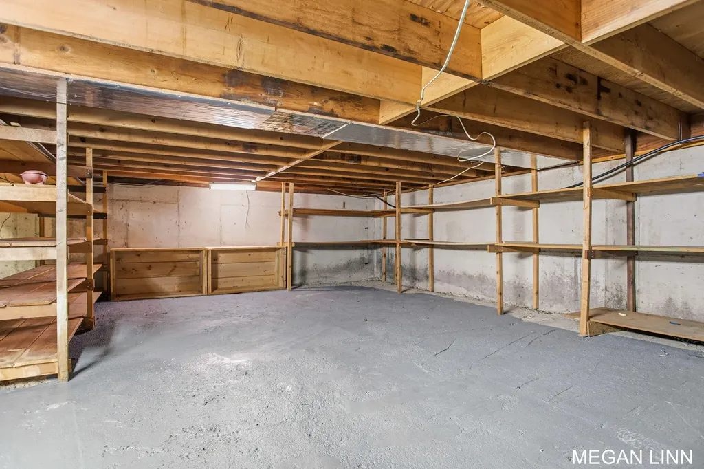 7135 Lakeshore Avenue Port Sheldon Township MI 49460