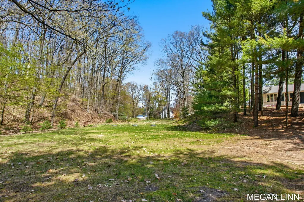 7135 Lakeshore Avenue Port Sheldon Township MI 49460