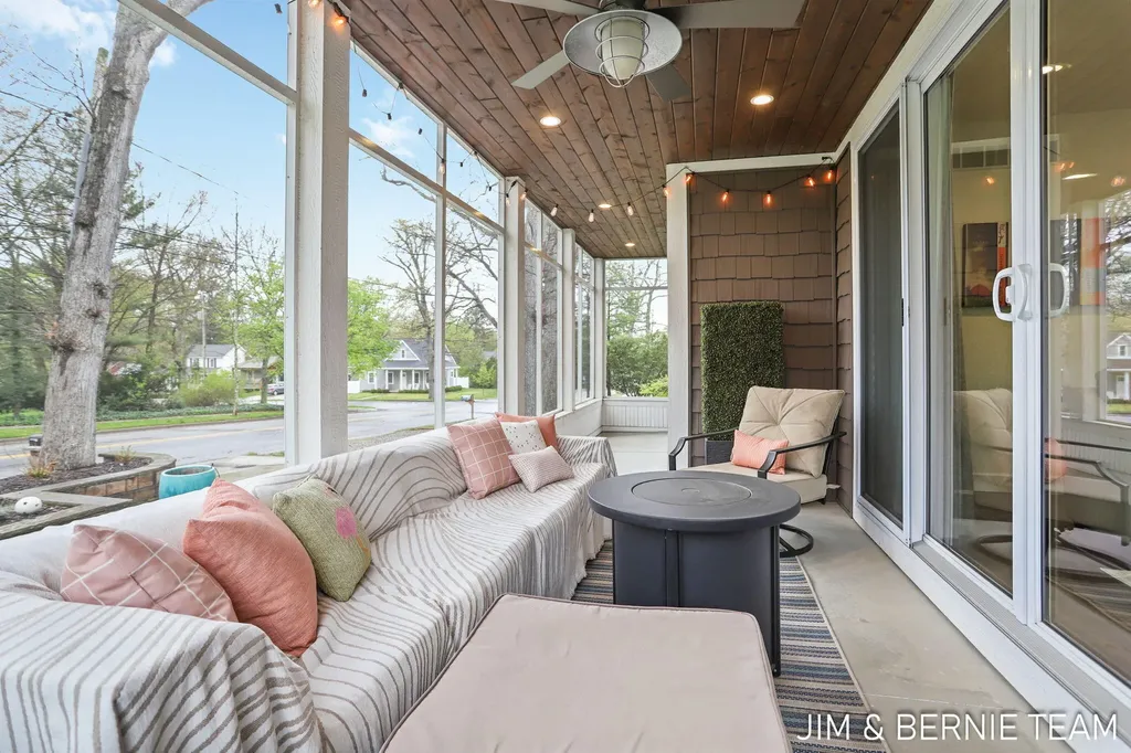 153 Elizabeth Street Saugatuck City MI 49453