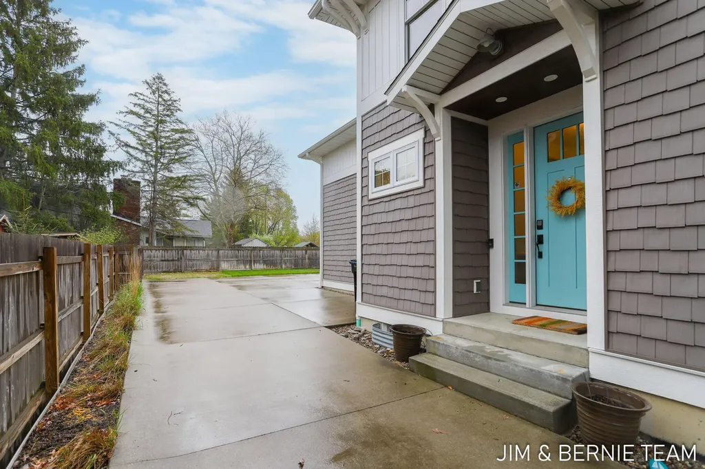 153 Elizabeth Street Saugatuck City MI 49453