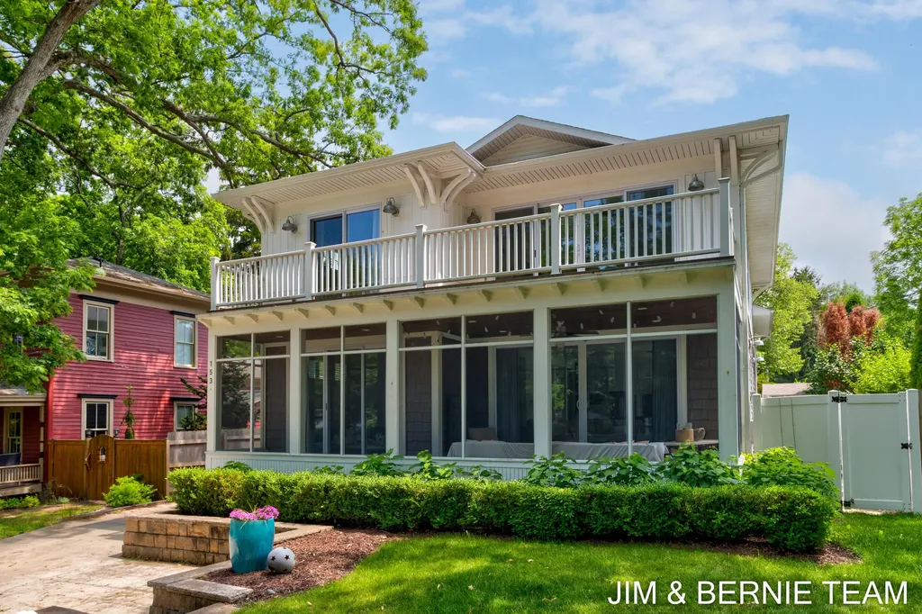 153 Elizabeth Street Saugatuck City MI 49453