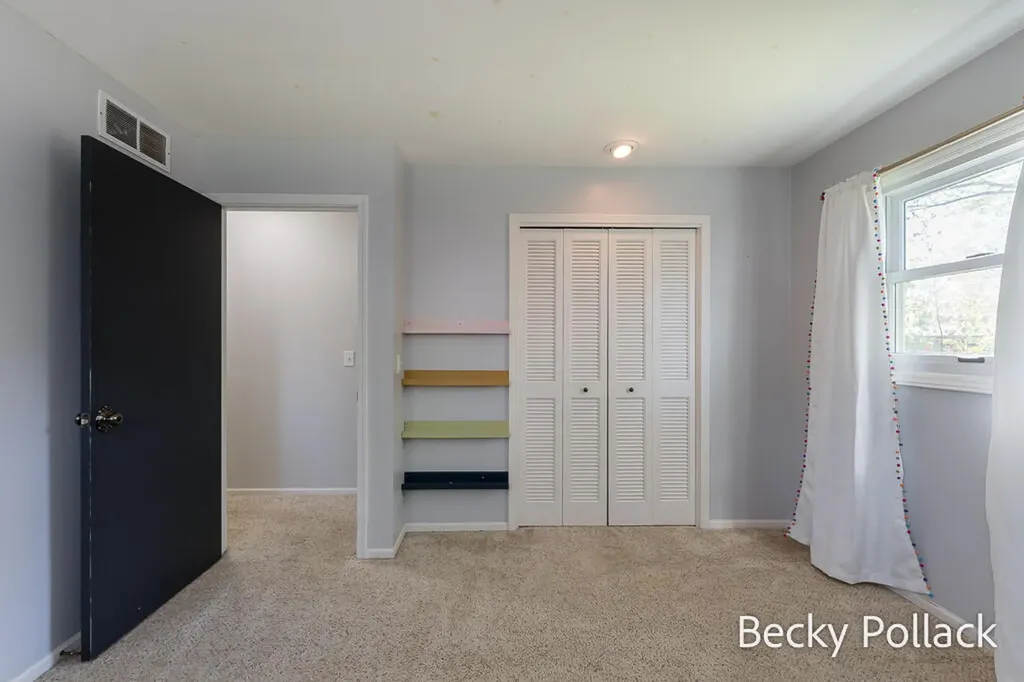 338 N 145th Avenue Park Township MI 49424