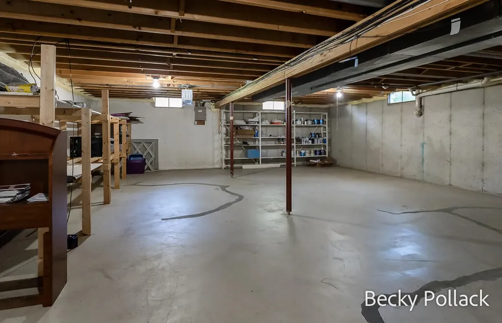 338 N 145th Avenue Park Township MI 49424