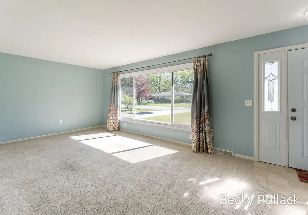 338 N 145th Avenue Park Township MI 49424