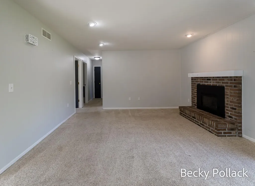 338 N 145th Avenue Park Township MI 49424