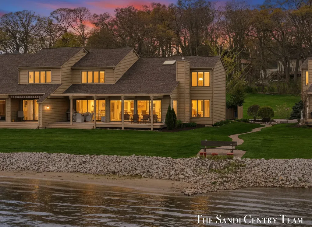 15780 N Prospect Point Drive Spring Lake Township MI 49456